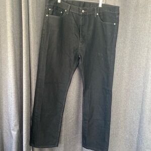 Black Straight Leg Jeans with Sleek Design